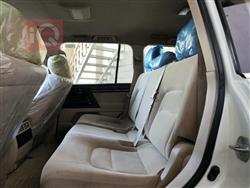 تۆیۆتا لاند کروزەر